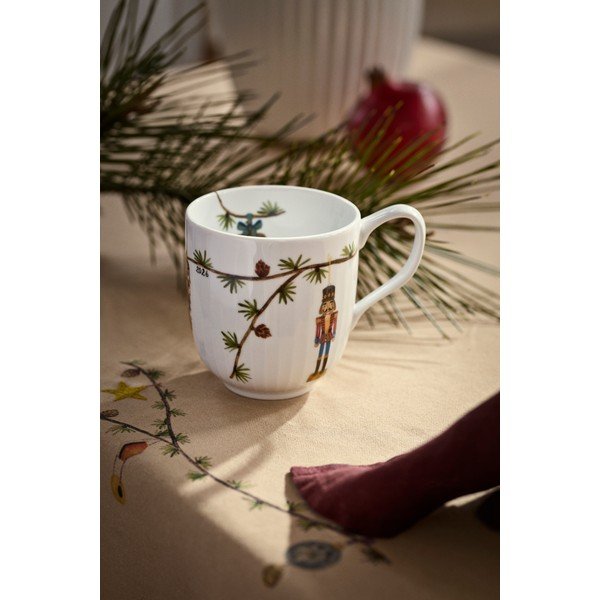 Cană albă din porțelan 330 ml  cu model de Crăciun Hammershøi Christmas – Kähler Design-image-1