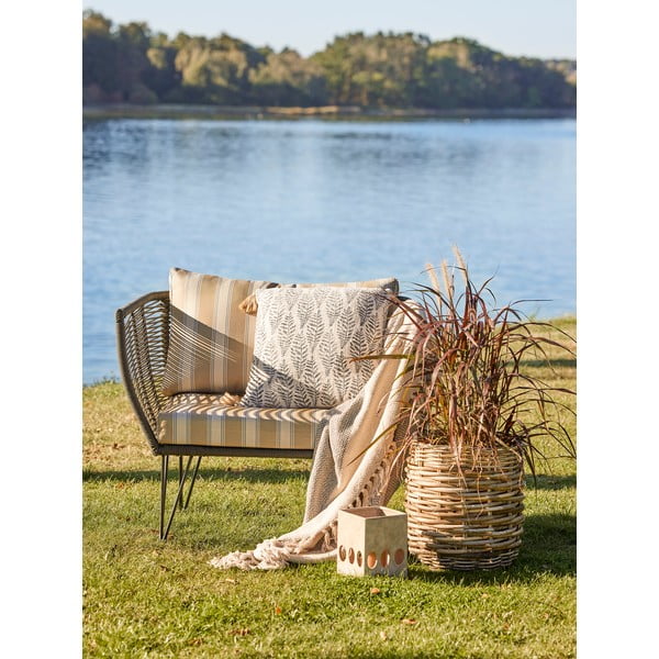 Fotoliu de grădină bej capitonat Mundo – Bloomingville-image-1