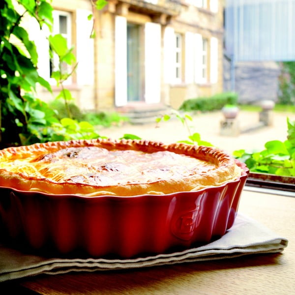 Formă rotundă de copt din ceramică Emile Henry, ⌀ 28 cm, roșu-image-2