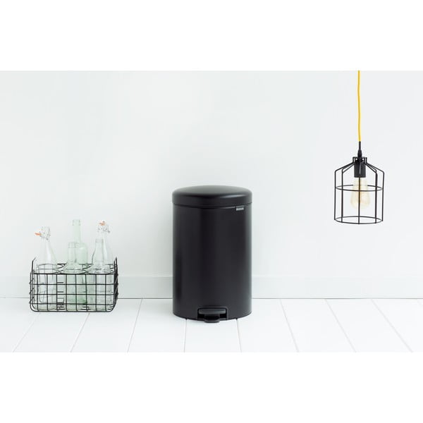 Coș de gunoi negru mat cu pedală din oțel 20 l NewIcon – Brabantia-image-3