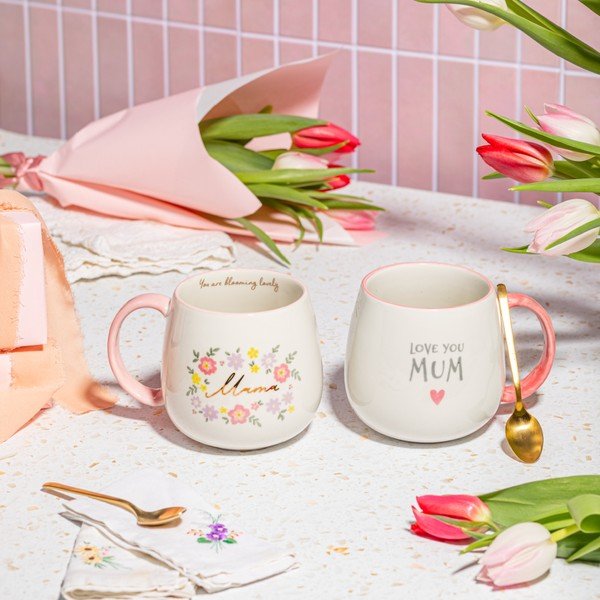 Cană roz-deschis din porțelan 450 ml Mama You Are Blooming – Sass & Belle-image-1
