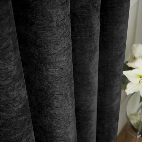 Draperii negre termoizolante 2 buc. din janilie 117x183 cm Selene Luxury Chenille – Hyperion-image-3