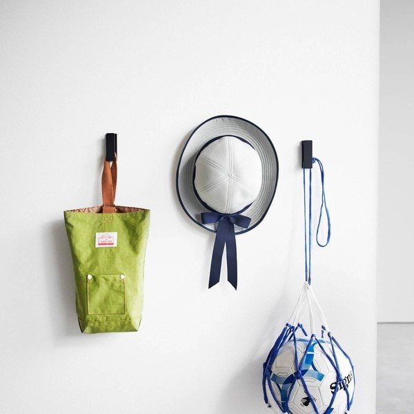 Cârlige negre 3 buc. de montat pe perete din metal Tower – YAMAZAKI-image-3