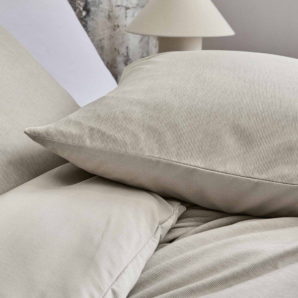 Lenjerie de pat bej din microfibră pentru pat dublu, extinsă 240x220 cm Azura – douceur d'intérieur-image-1