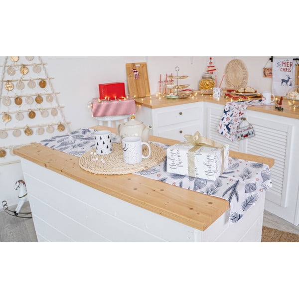 Napron de masă din bumbac 40x140 cm  cu model de Crăciun Tree Needles – Butter Kings-image-1