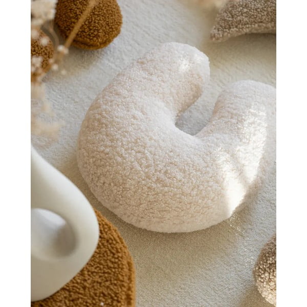 Pernă decorativă pentru copii crem cu tapițerie din țesătură bouclé U – Wigiwama-image-2