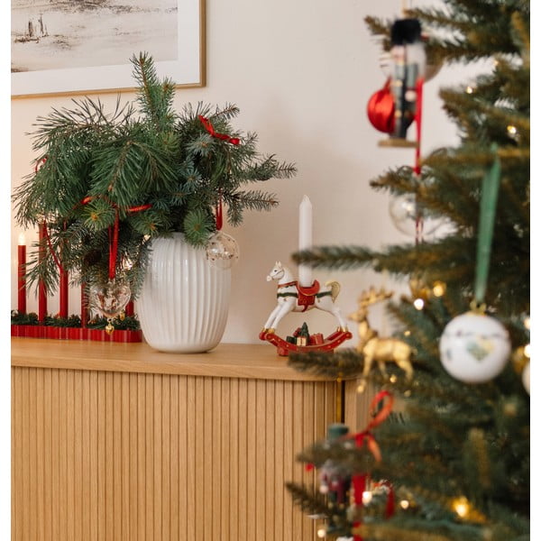 Sfeșnic din polirășină  cu model de Crăciun Almine – Bloomingville-image-1