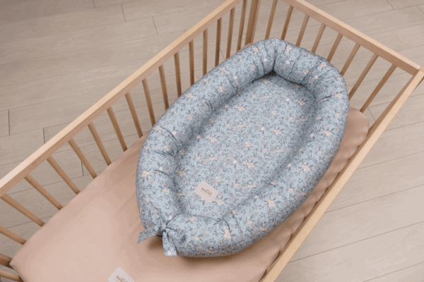 Cuib pentru bebeluș albastru Apricot – Malomi Kids-image-1