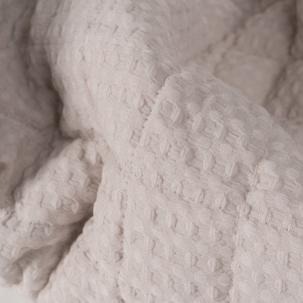 Cuvertură bej matlasată 240x260 cm – Ixia-image-2