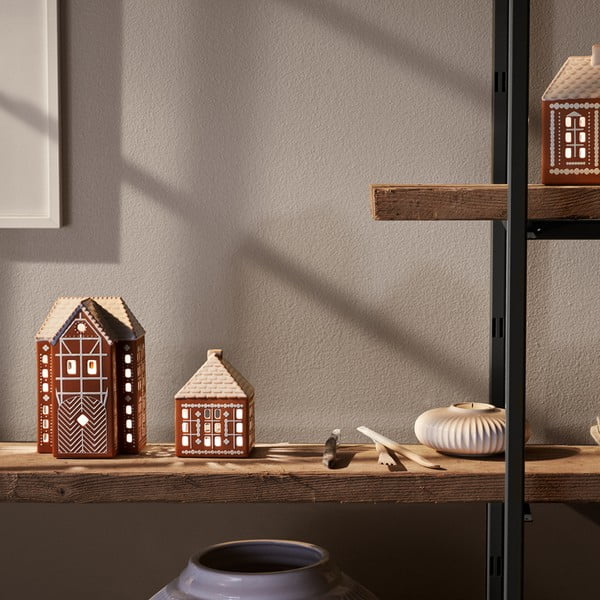 Sfeșnic pentru lumânări pastilă din ceramică Gingerbread Lighthouse – Kähler Design-image-1