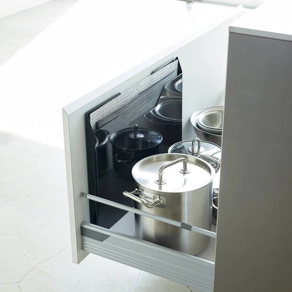 Organizator pentru suporturi de farfurii autoadeziv din metal Tower – YAMAZAKI-image-3