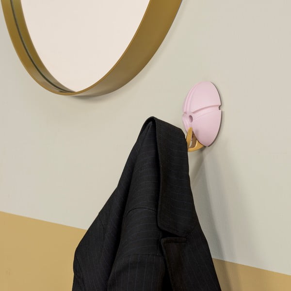 Cârlig roz deschis/auriu de montat pe perete din plastic Tick – Spinder Design-image-3