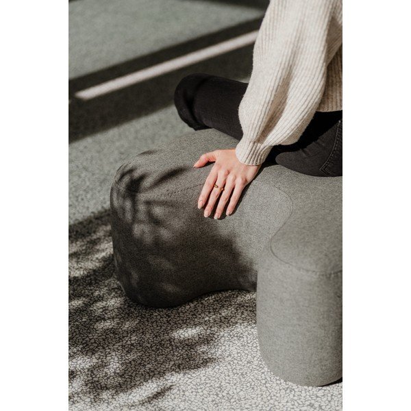 Puf gri cu tapițerie din lână Ü – noo.ma-image-2