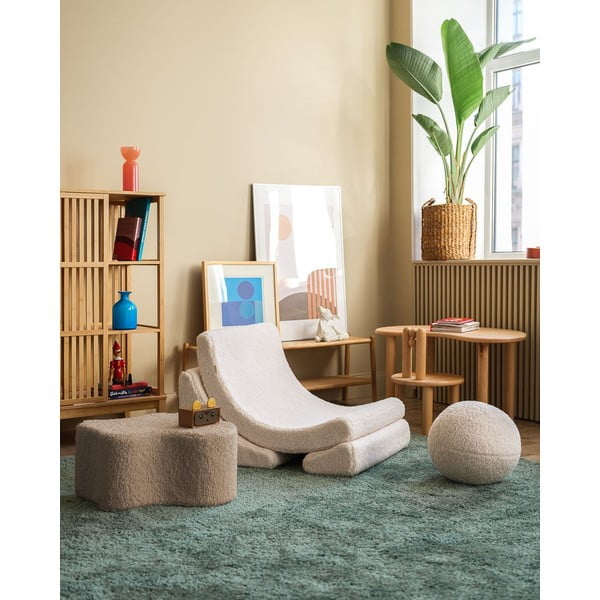 Puf de copii maro deschis cu tapițerie din țesătură bouclé Cloud – Wigiwama-image-3