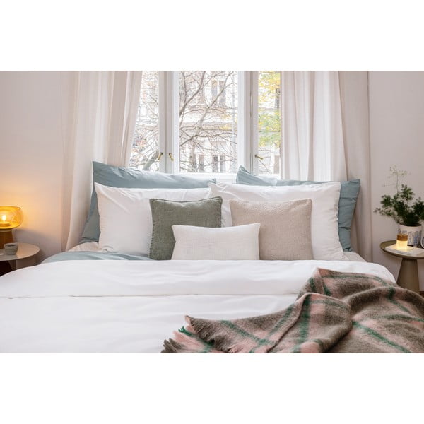 Lenjerie de pat albă din microsatin pentru pat de o persoană 140x200 cm Basic – Bonami Essentials-image-4