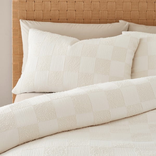 Lenjerie de pat crem din țesătură bouclé pentru pat dublu/extinsă 230x220 cm Cosy Checkerboard – Catherine Lansfield-image-2