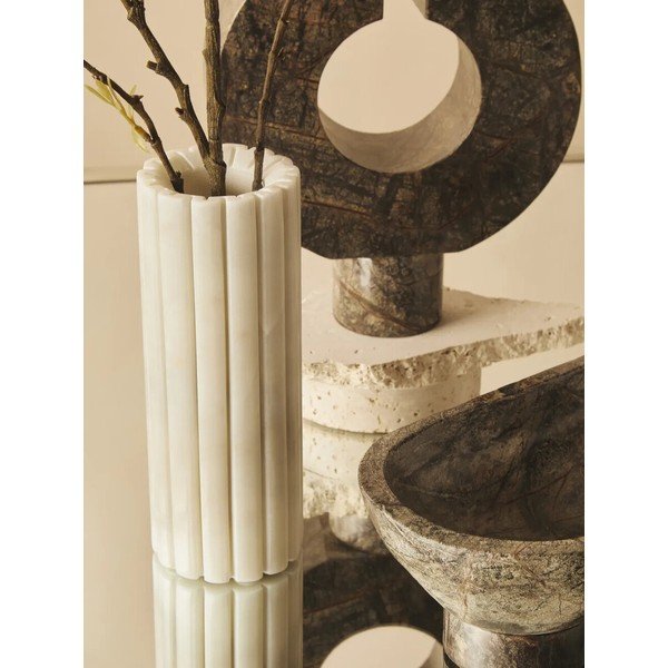 Vază albă din marmură (înălțime 20 cm) Savio – Premier Housewares-image-1
