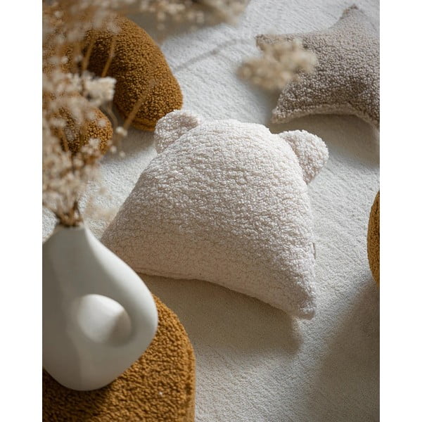 Pernă decorativă pentru copii crem cu tapițerie din țesătură bouclé Bear – Wigiwama-image-3