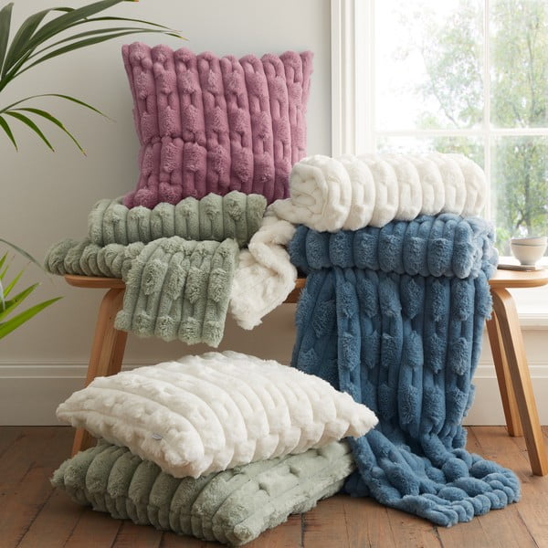 Pătură roz din micropluș/cocolino 150x200 cm Carved Fur – Bianca-image-4