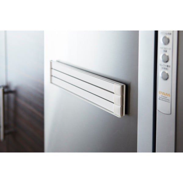 Cuier magnetic reglabil pentru prosoape de bucătărie YAMAZAKI Tower, alb-image-2