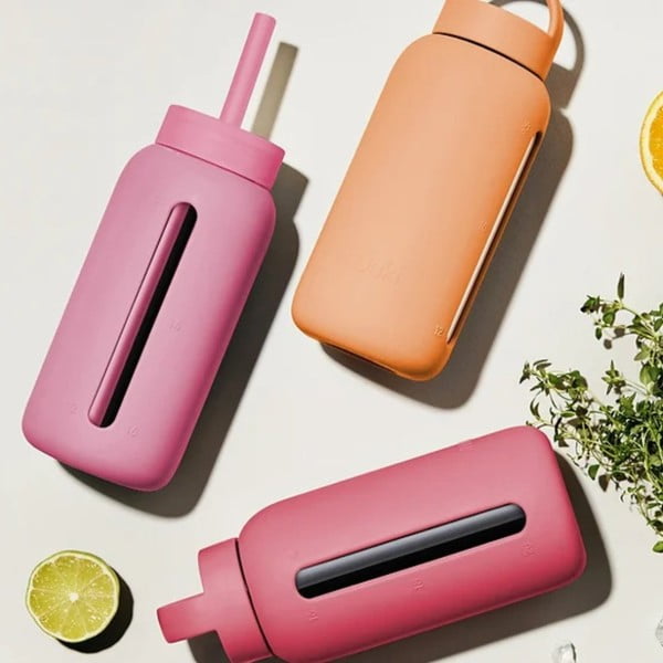 Sticlă portocalie de călătorie 720 ml Tropical Papaya – Muuki-image-1