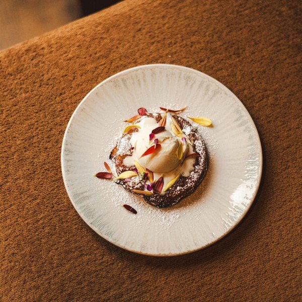 Farfurie gri deschis pentru desert  din porțelan ø 21 cm Nuance – BonBistro-image-2