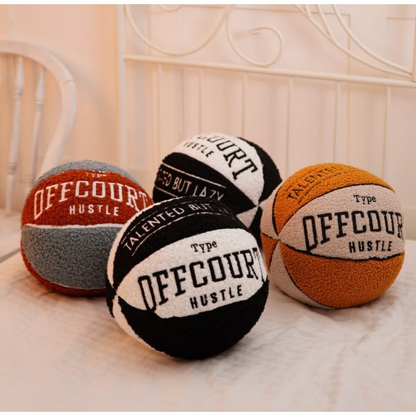 Pernă decorativă din material bouclé ø 25 cm Basketball – Mioli Decor-image-1