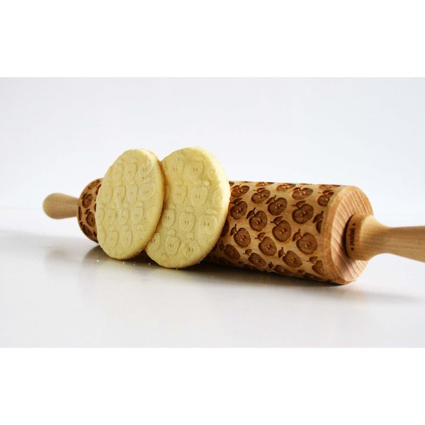 Făcăleț din lemn cu model pentru aluat Valek Apples-image-2