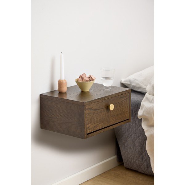 Noptieră în culoare naturală închisă cu aspect de lemn de stejar Monfort – Actona-image-1