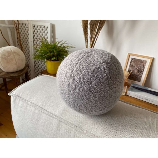 Pernă decorativă din material bouclé ø 20 cm Top – Mioli Decor-image-4