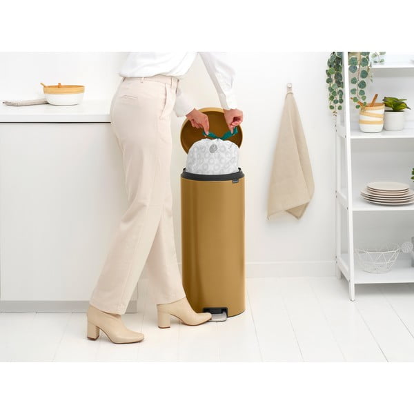 Coș de gunoi auriu cu pedală din oțel 30 l NewIcon – Brabantia-image-4