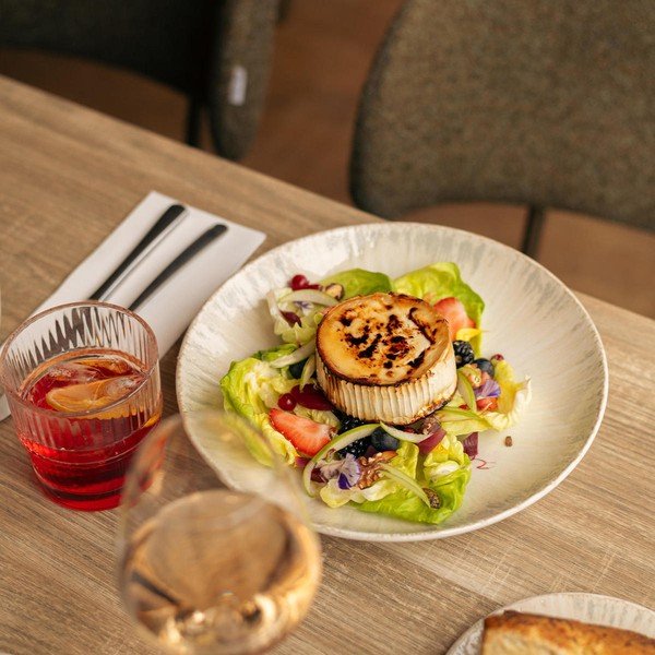 Farfurie gri deschis adâncă din porțelan ø 25,5 cm Nuance – BonBistro-image-2