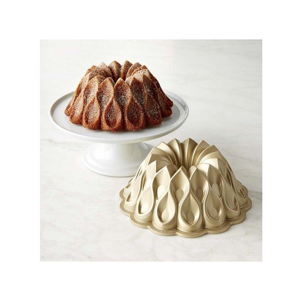 Formă pentru chec bundt / guguluf Nordic Ware Crown, ⌀ 25 cm, auriu-image-3