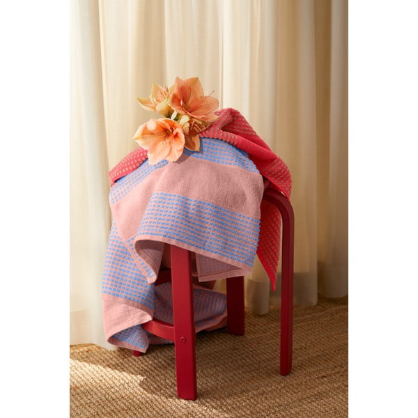 Prosop roșu din bumbac organic din frotir 70x140 cm Check – JUNA-image-4