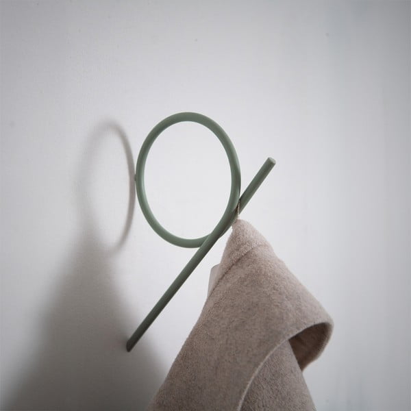 Cârlig verde prăfuit de montat pe perete din metal Tuba L – Spinder Design-image-2