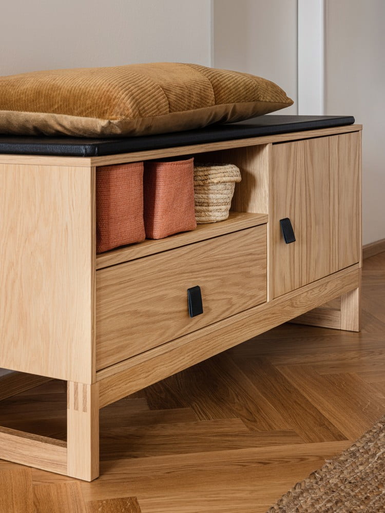 Inspirații: Hol și dressing