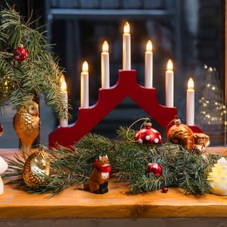 Sfeșnice luminoase de Crăciun