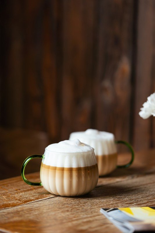 Inspirații: Zonă de dining, Bucătărie și zona de dining, Stil industrial, Stil scandinav