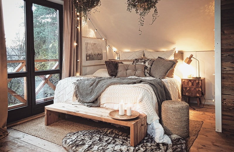 Cum să încălzești atmosfera: idei și sfaturi pentru un decor cozy