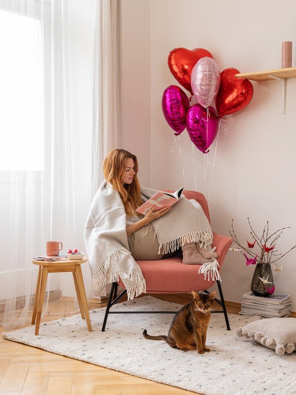 Inspirații: Ziua Îndrăgostiților, Sufragerie