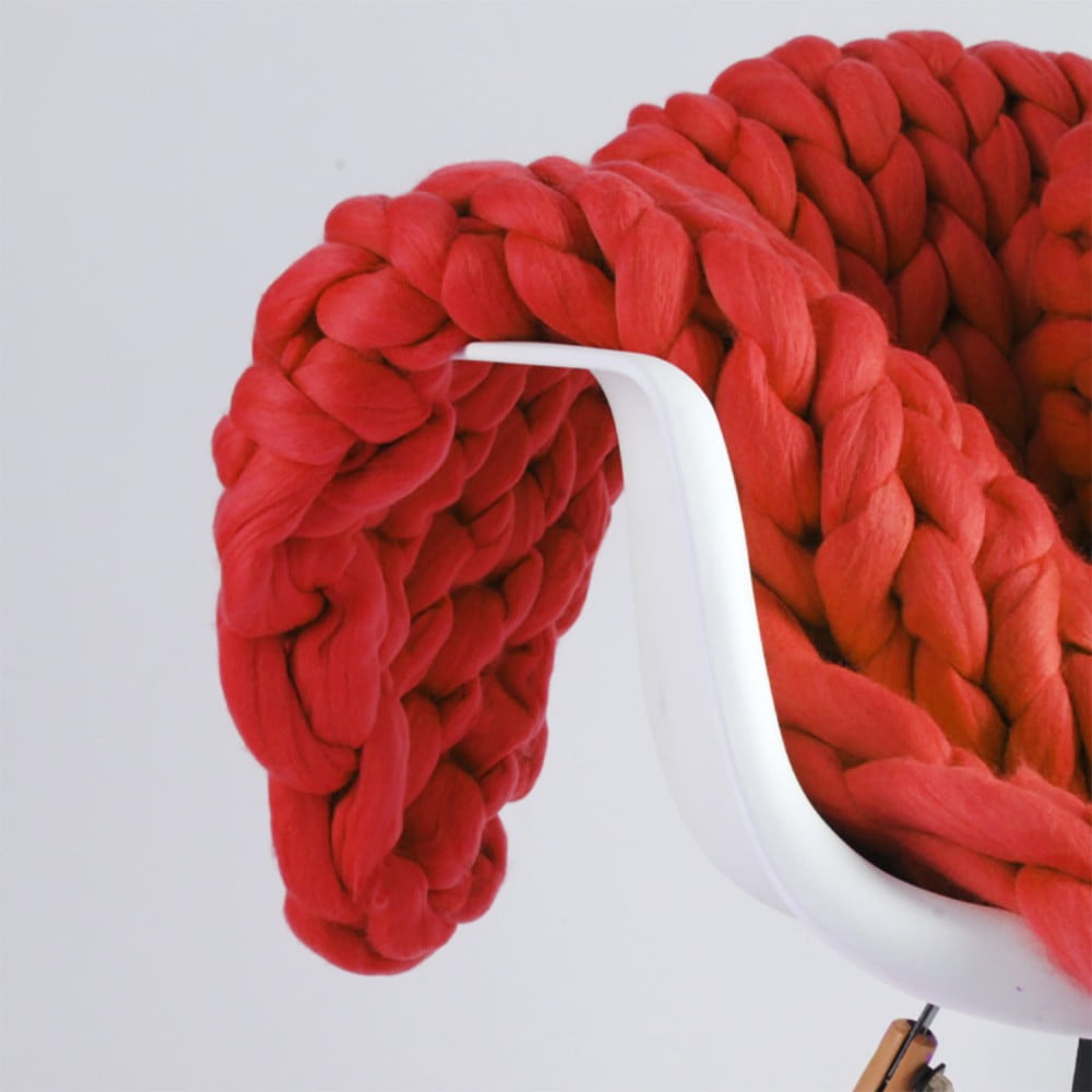 Pătură din lână merino tricotată  manual Concepttual Chunky, 125 x 130 cm, roșu