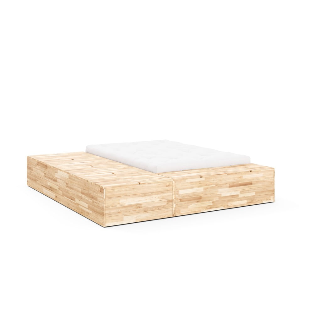 Pat matrimonial în culoare naturală din lemn de pin cu spațiu de depozitare cu somieră 140x200 cm Basement Bed – Karup Design