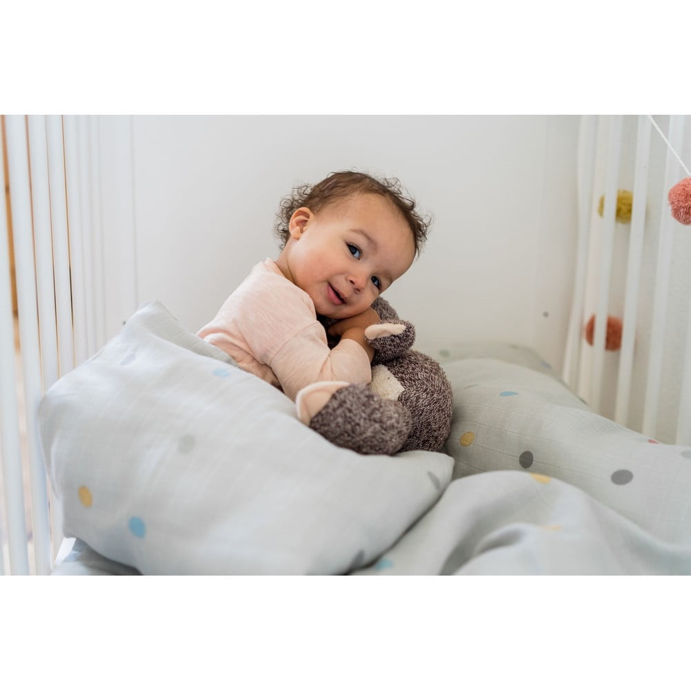 Lenjerie de pat pentru copii din muselină Kindsgut Dots, 100 x 135 cm, gri 100 imagine noua somnexpo.ro