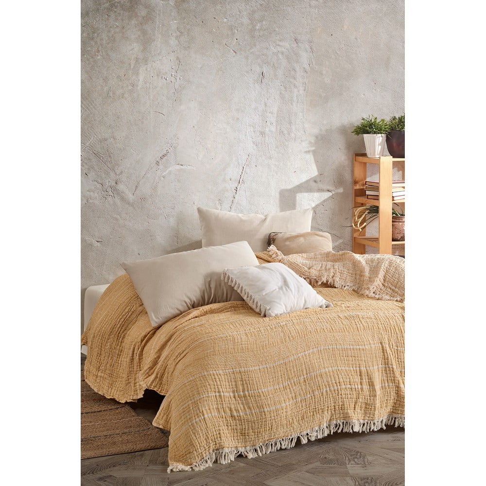 Cuvertură galbenă din muselină pentru pat dublu 220×240 cm Etno – Mijolnir 220x240 pret redus