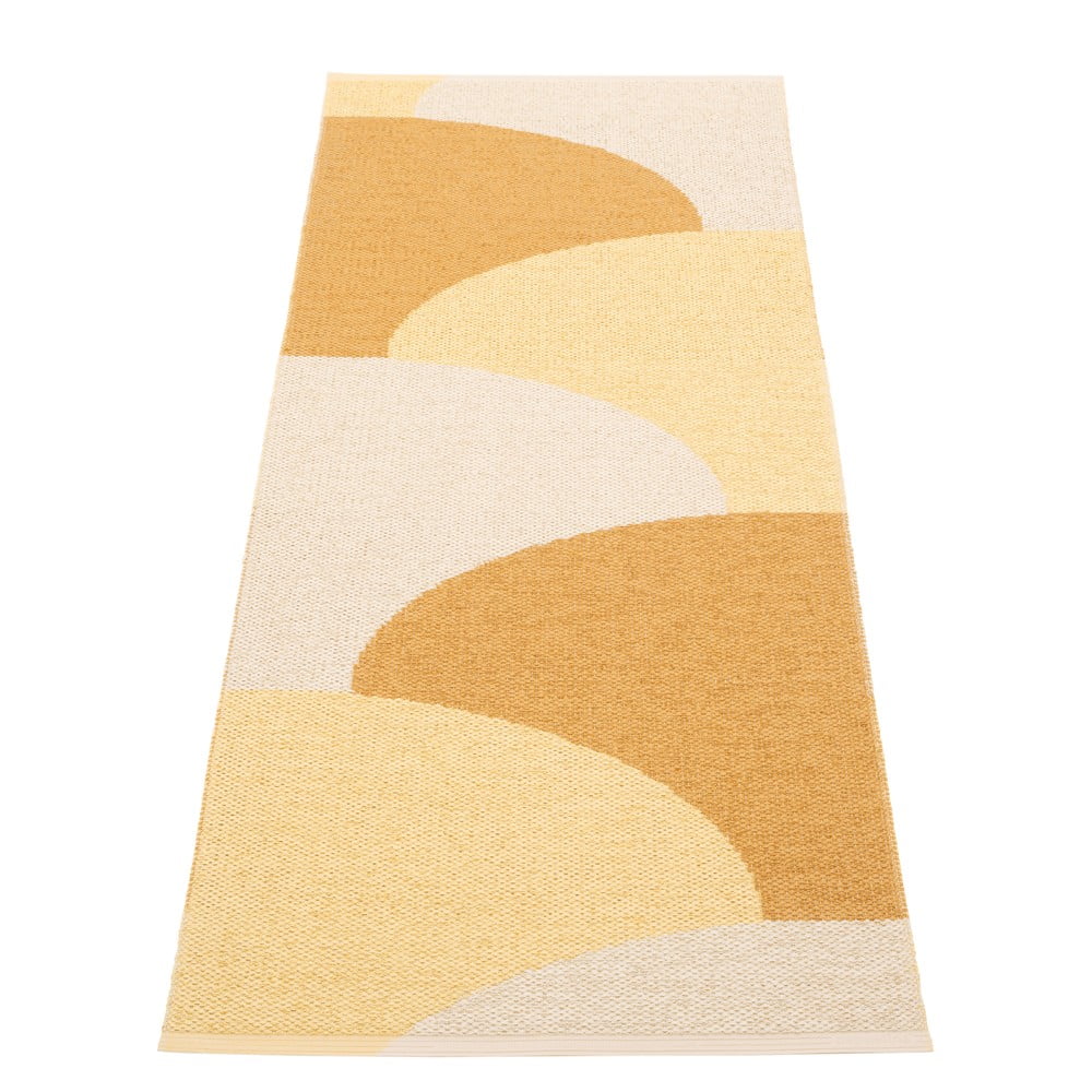 Covor tip traversă pentru interior și exterior galben ocru 70x180 cm Hill Ochre Pale Yellow – Pappelina