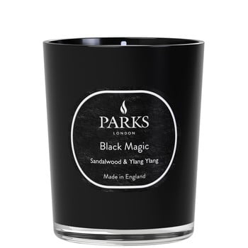 Lumânare cu parfum de lemn de santal și ylang ylang parks candles london black magic, timp de ardere 45 h