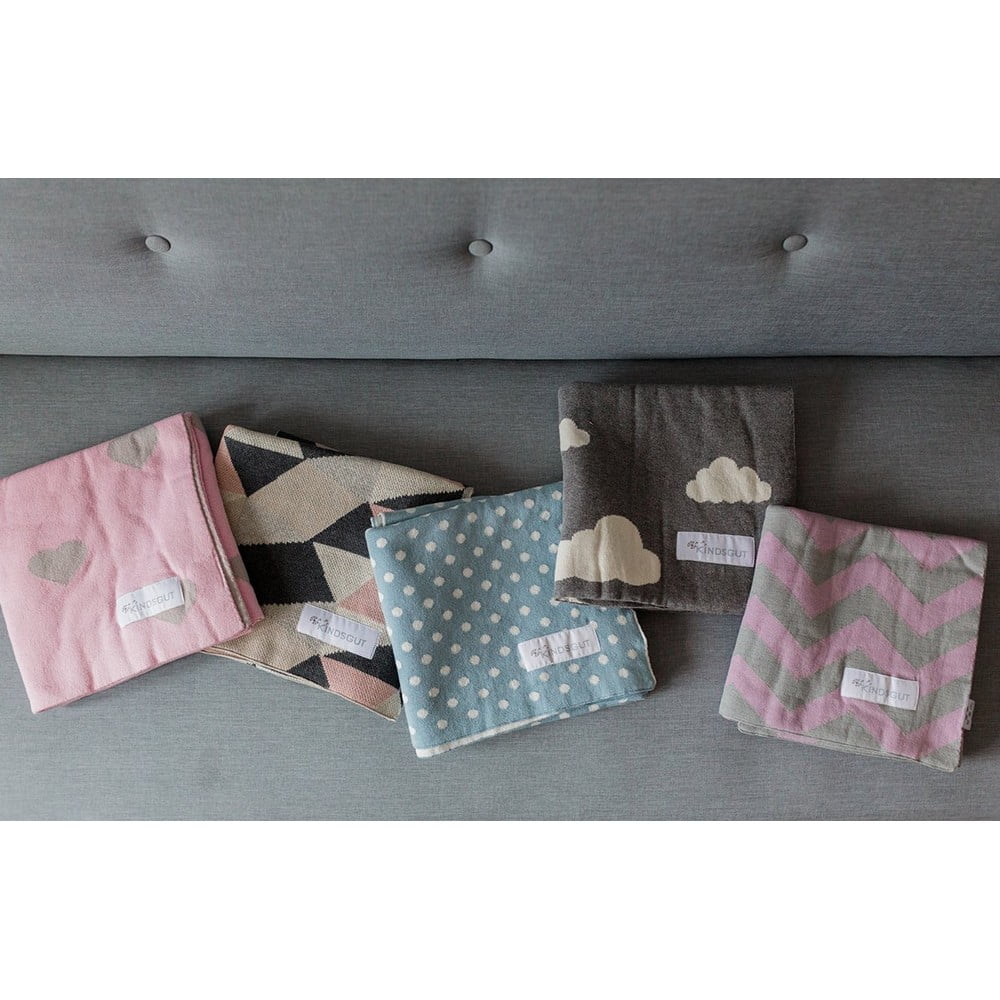Pătură din bumbac pentru copii Kindsgut Hearts, 80 x 100 cm, roz-bej 100 imagine noua somnexpo.ro