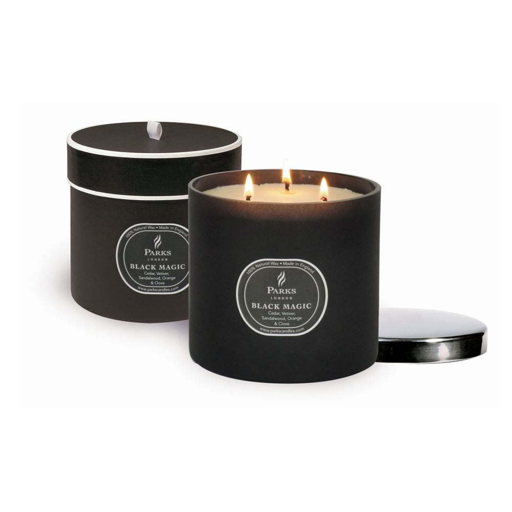 Lumânare parfumată Magic Candles, 55 de ore de ardere, aromă paciuli, cedru și vetiver